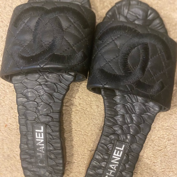 Chanel Sandals … 100% Authentic - Picture 4 of 8